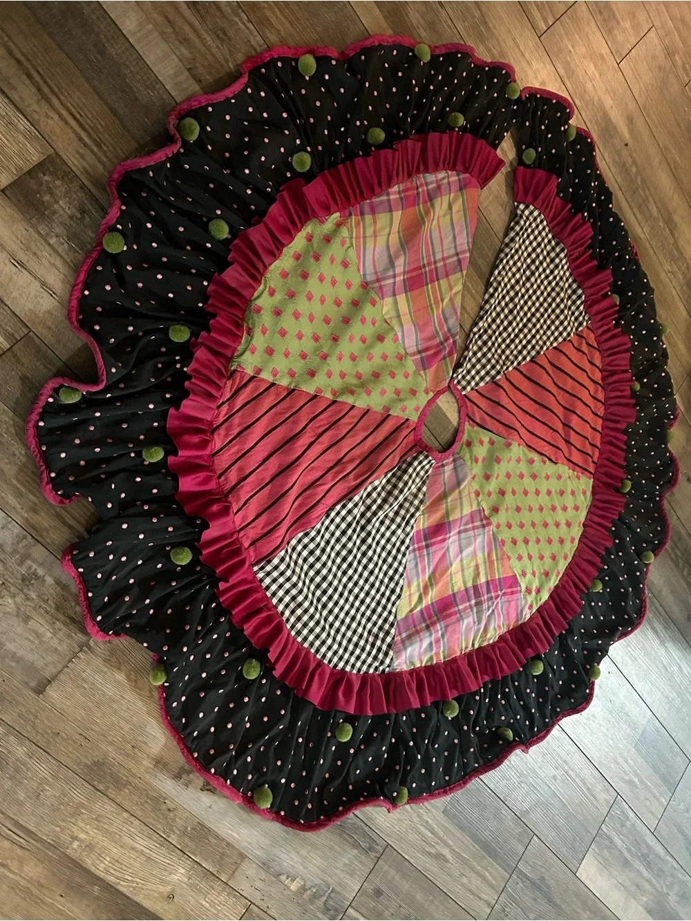 MacKenzie-Childs Fuchsia pink Black Polka Dot Plaid Pom Pom Ruffle tree Skirt